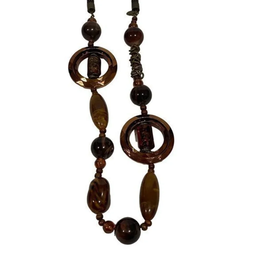 N/A long necklace